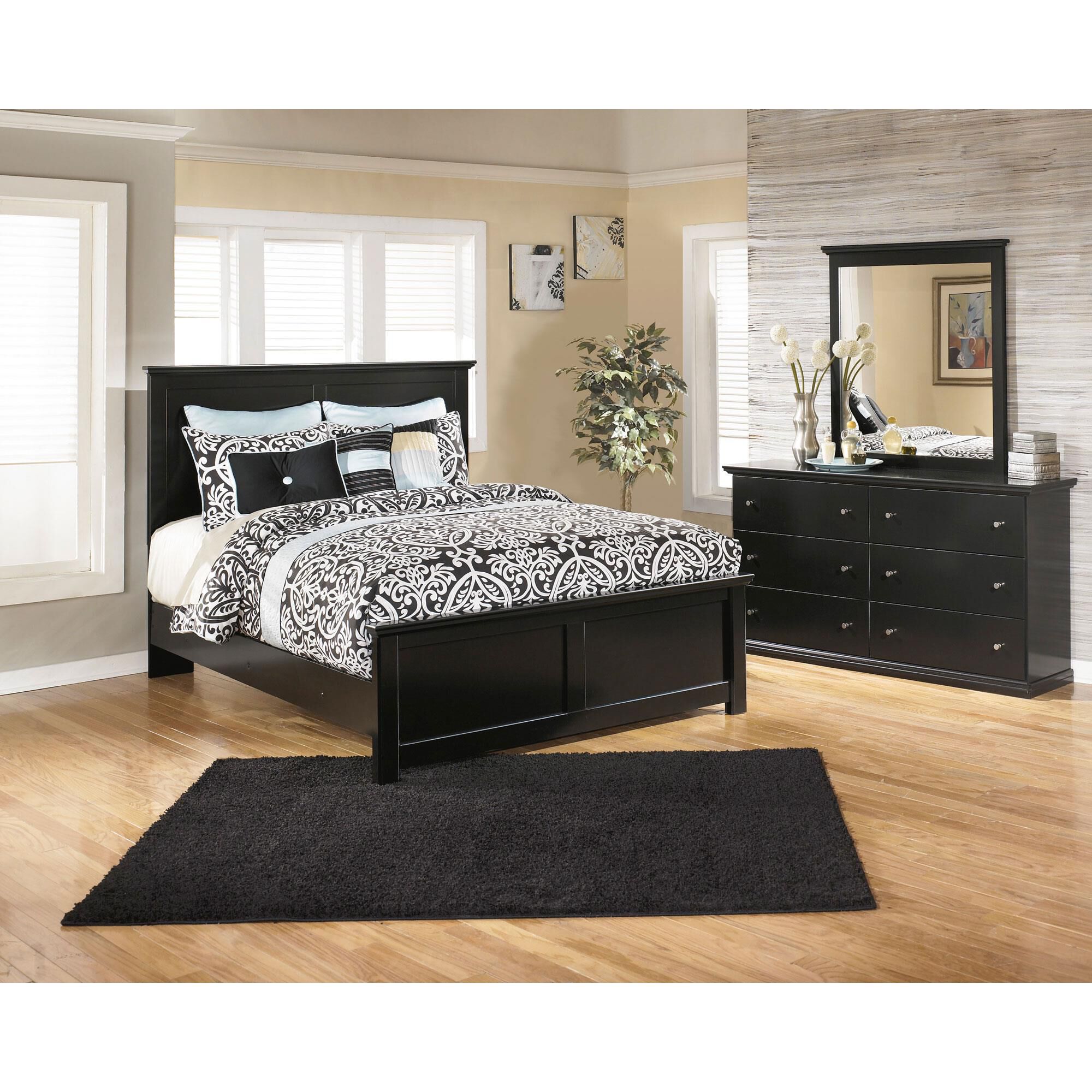 Signature Design by Ashley Maribel 6 Drawer Dresser in Black, , large