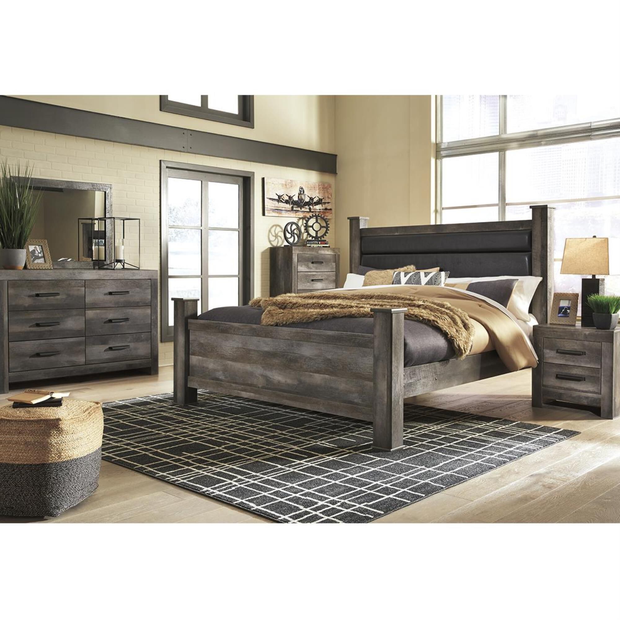 Signature Design by Ashley Wynnlow 5-Drawer Chest in Gray, , large