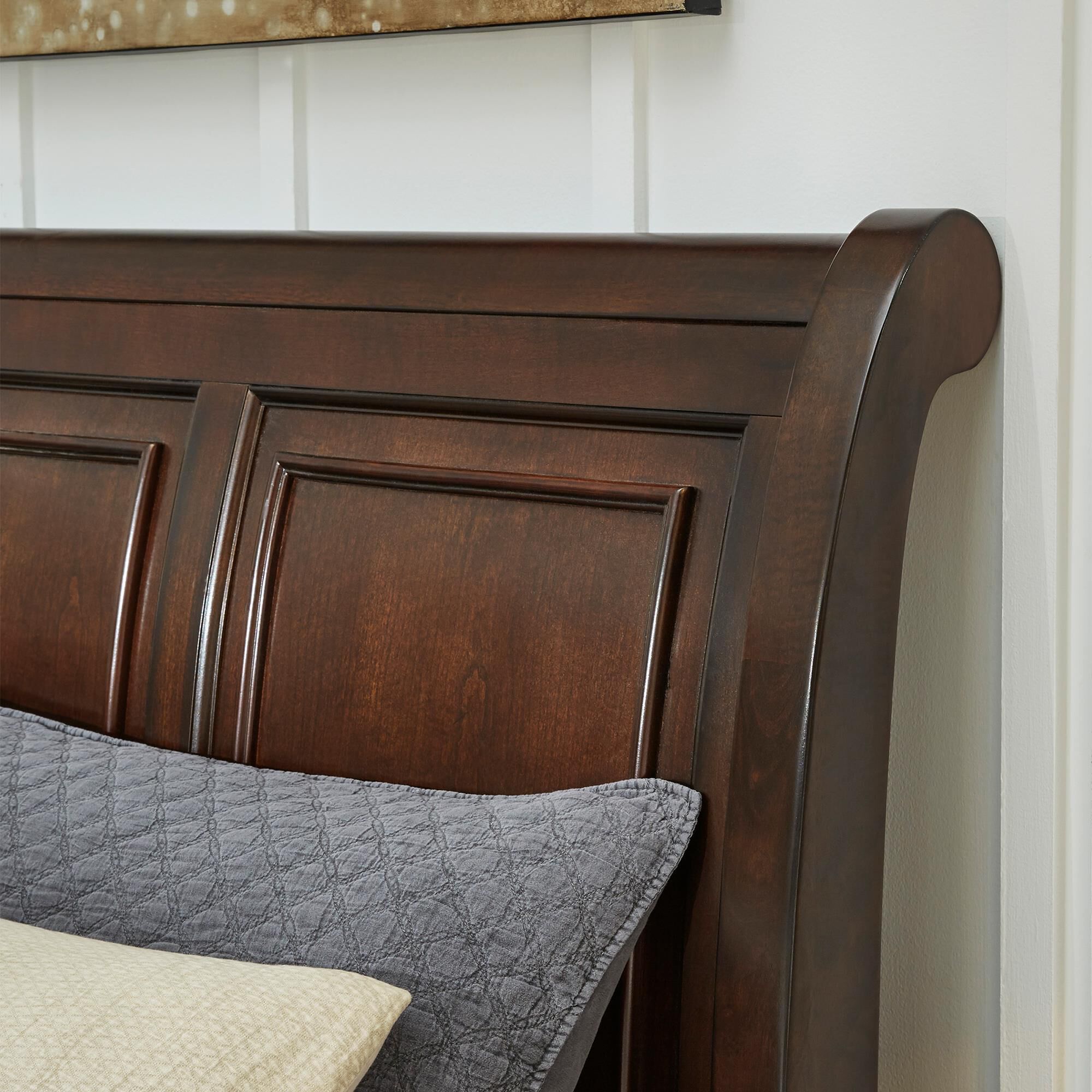 Millenium Porter Queen Sleigh Bed in Rustic Brown